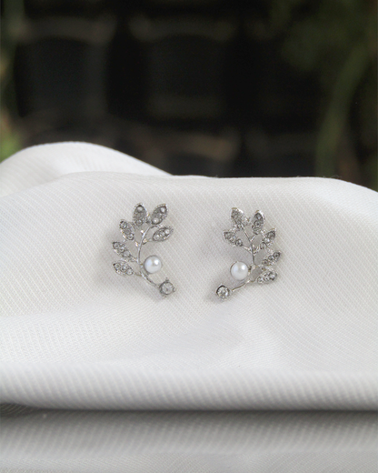 Sparkling Silver Laurel Studs with Pearl - Clooz